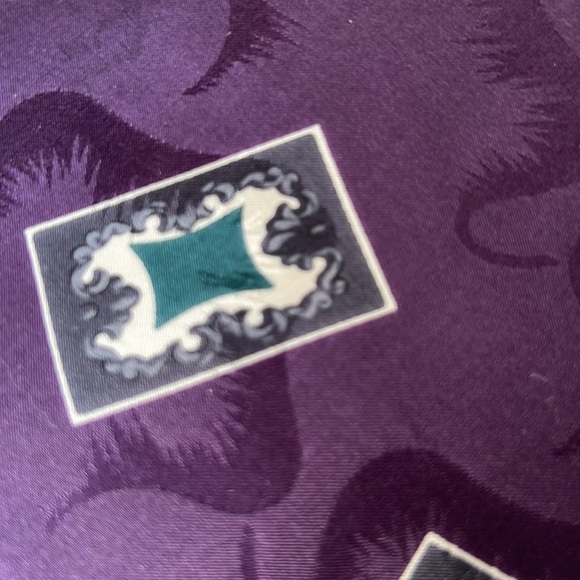 𝅺VINTAGE Purple HALSTON 100% Italian Silk Tie - Picture 5 of 8